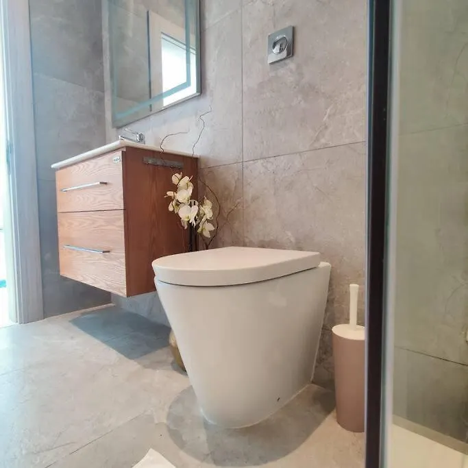 Cozy Penthouse In Central Malta Apartment Balzan